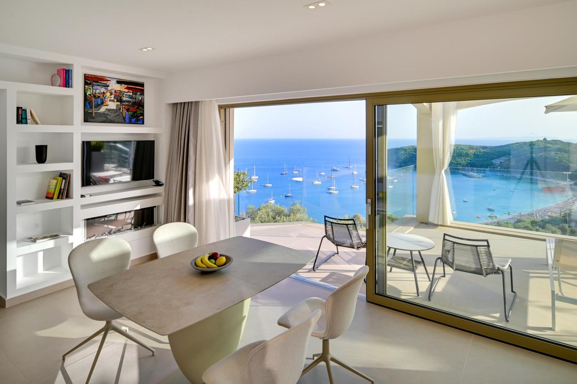 Livinghome Suites Parga Exterior foto